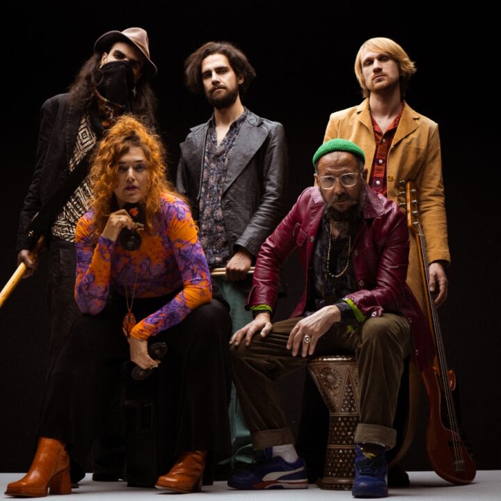 Jamila & The Other Heroes (P/DE)